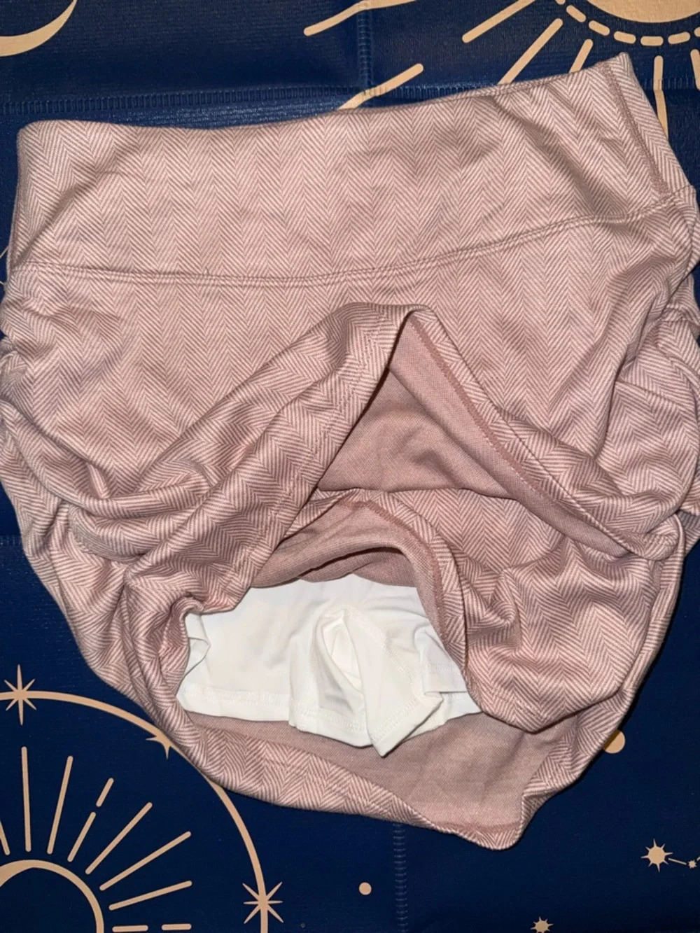 Halara High Waisted Ruched 2-in-1 Herringbone Skort medium NWOT - Picture 8 of 10